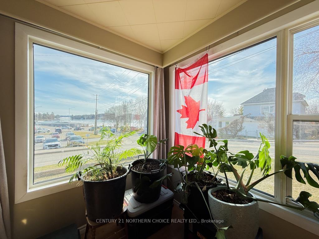 Photo 8 of 311 Fourth Avenue South, Kenora, Downtown — HOMEH