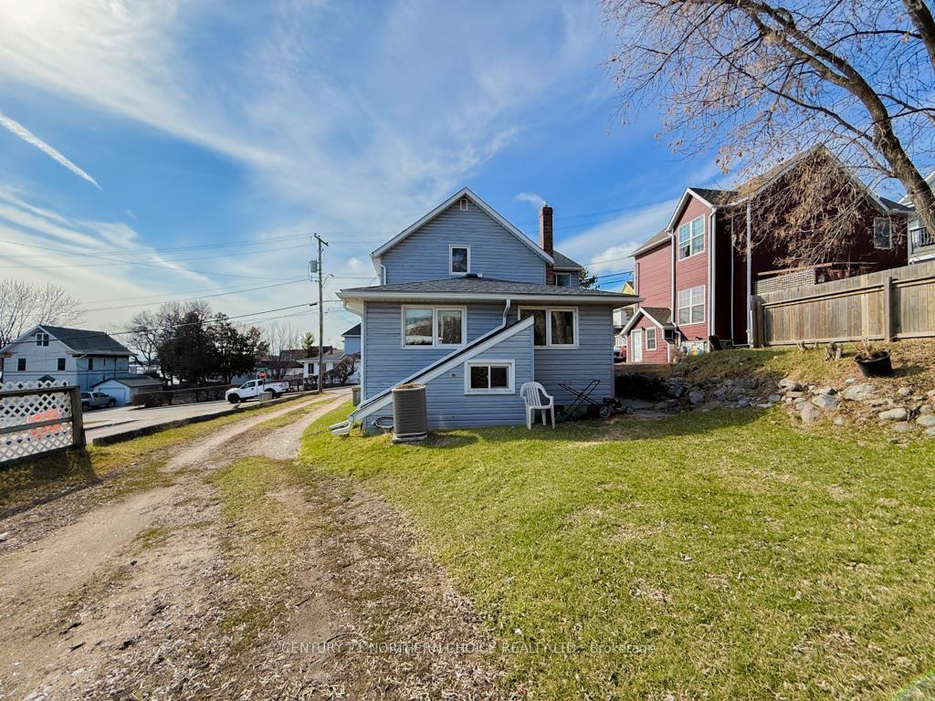 Photo 32 of 311 Fourth Avenue South, Kenora, Downtown — HOMEH