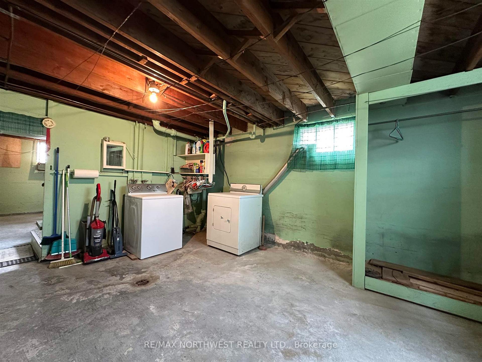 Photo 16 of 611 Crowe Avenue, Fort Frances — HOMEH