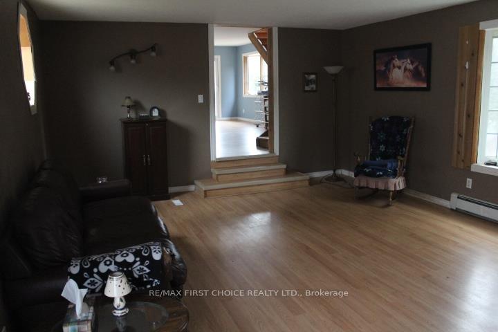 Photo 10 of 34 Hill Road, Thunder Bay Remote Area, Ware — HOMEH