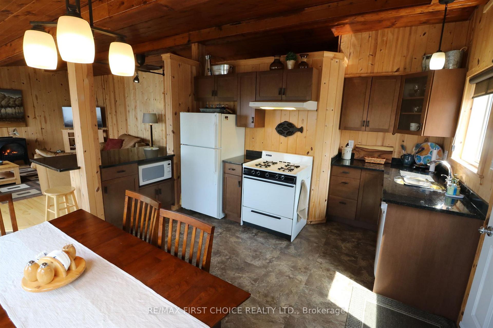 Photo 9 of S756 Corkscrew Island, Kenora Remote Area, Lake of the Woods West — HOMEH