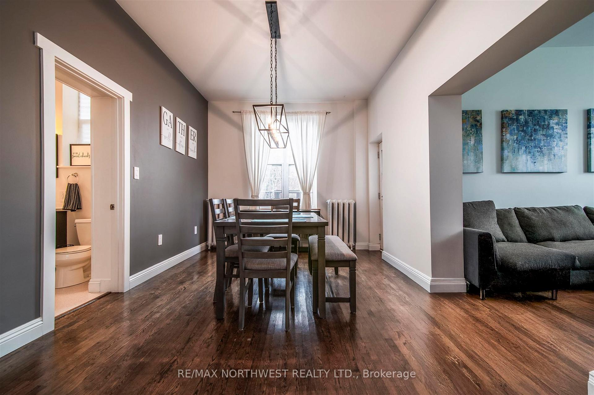Photo 14 of 322 First Street N, Kenora, North End — HOMEH