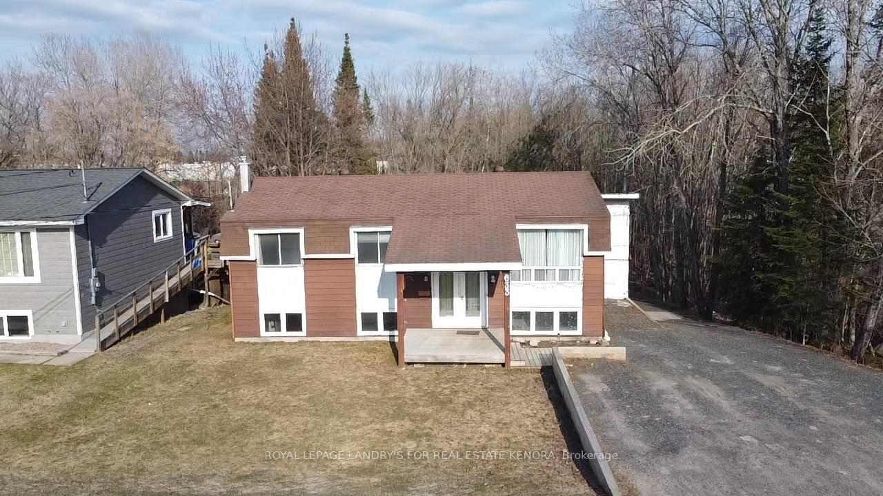 Photo 1 of 633 Eighth Avenue S, Kenora, Lakeside — HOMEH