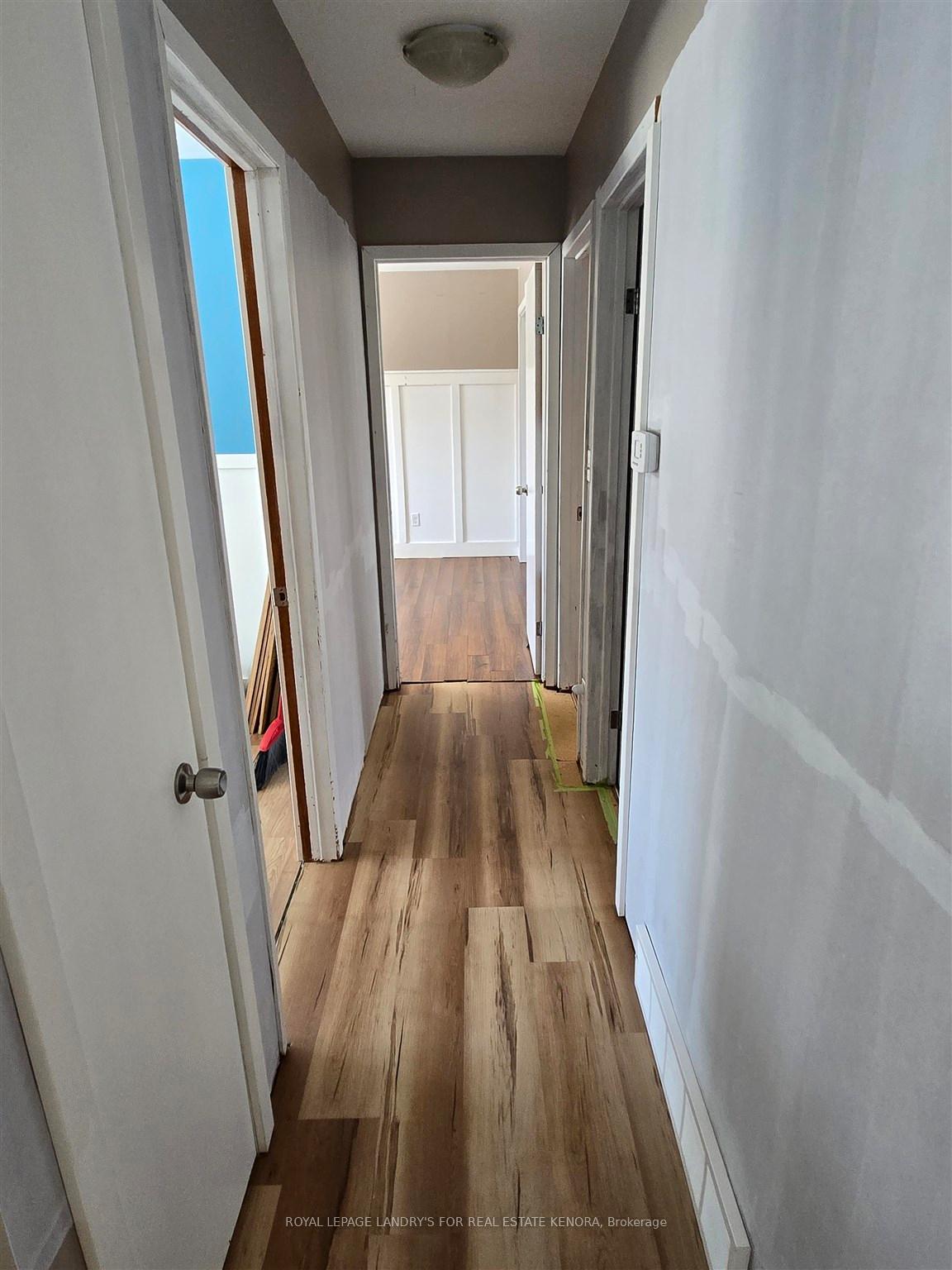 Photo 15 of 633 Eighth Avenue S, Kenora, Lakeside — HOMEH