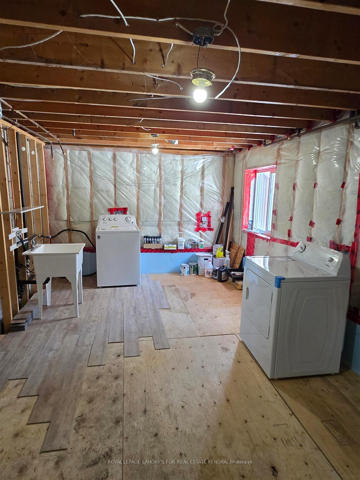 Photo 24 of 633 Eighth Avenue S, Kenora, Lakeside — HOMEH