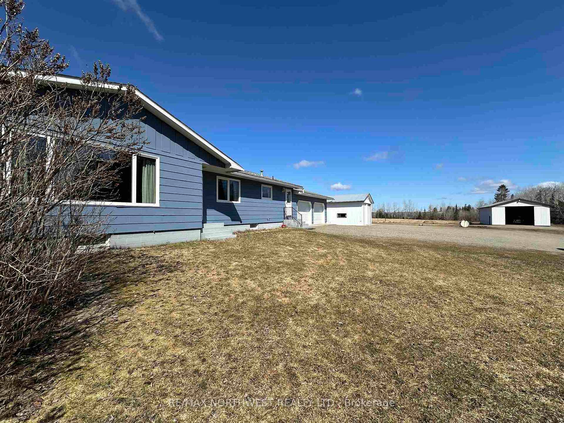 Photo 4 of 3861 Hwy 11/71, Chapple — HOMEH