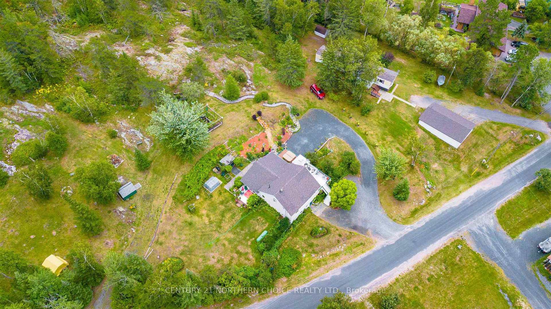 Photo 2 of 183 Ritchie Road, Kenora, Rabbit Lake — HOMEH