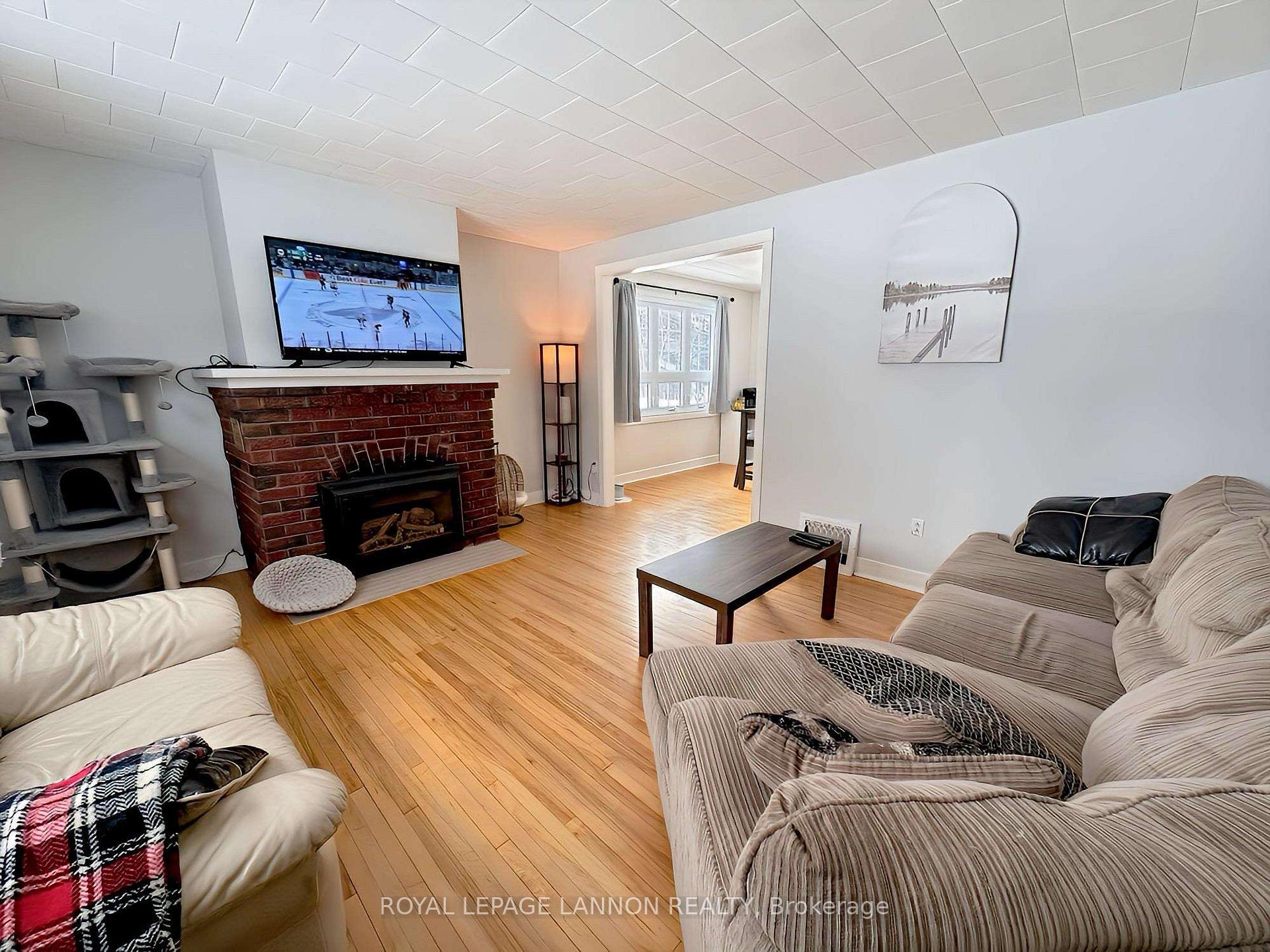 Photo 10 of 102 Park Drive, Greenstone — HOMEH