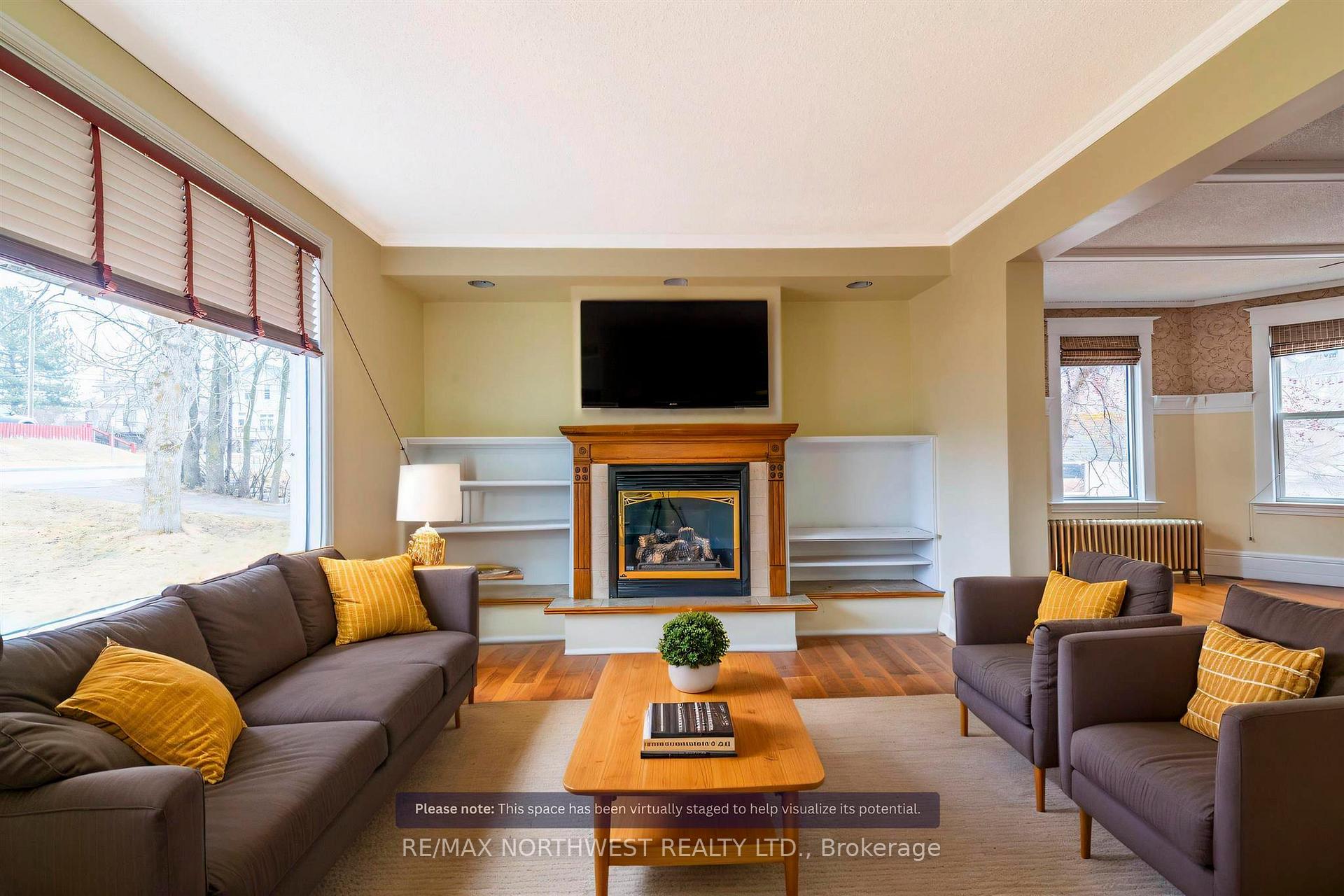 Photo 2 of 545 Second Avenue S, Kenora, Lakeside — HOMEH