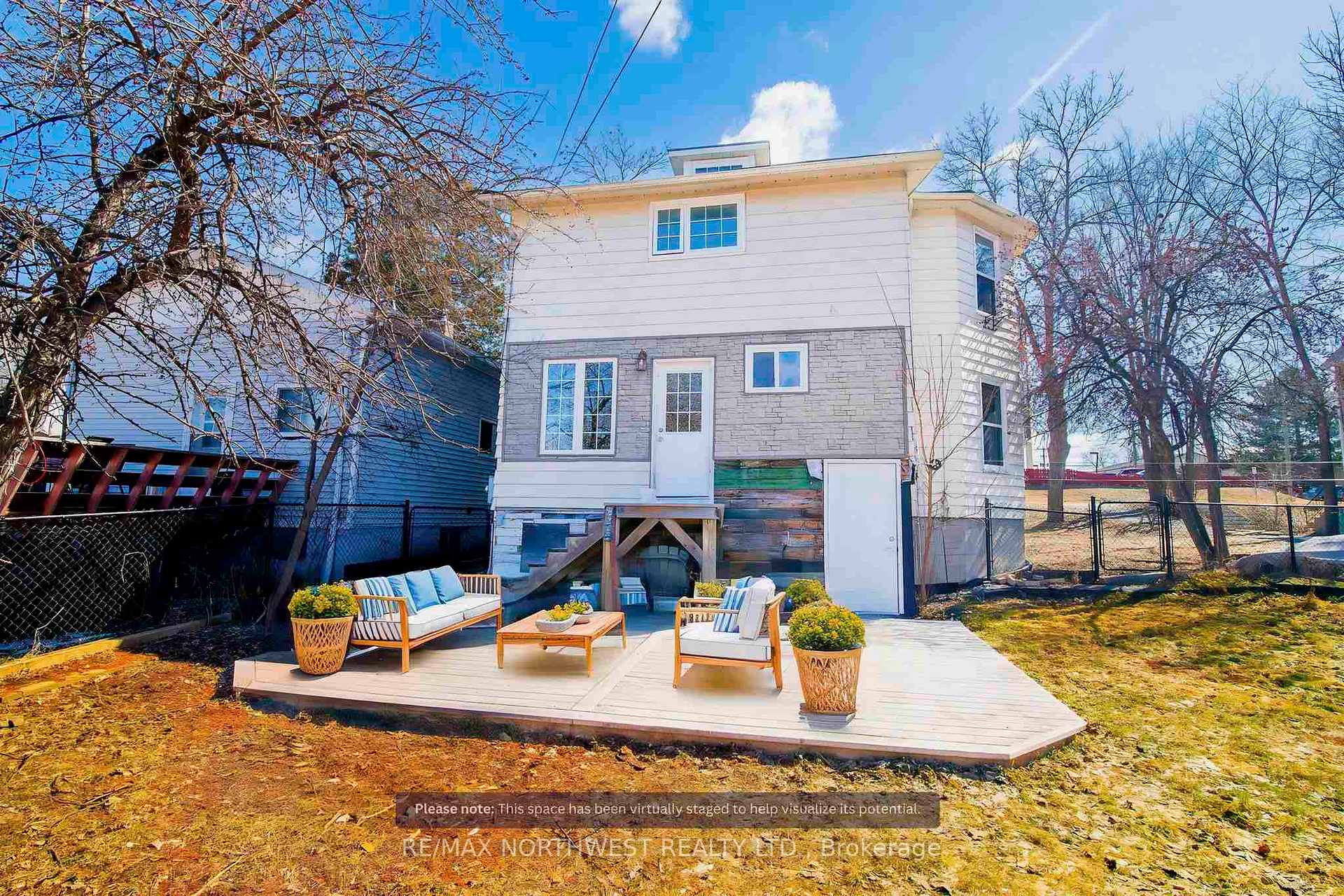 Photo 10 of 545 Second Avenue S, Kenora, Lakeside — HOMEH