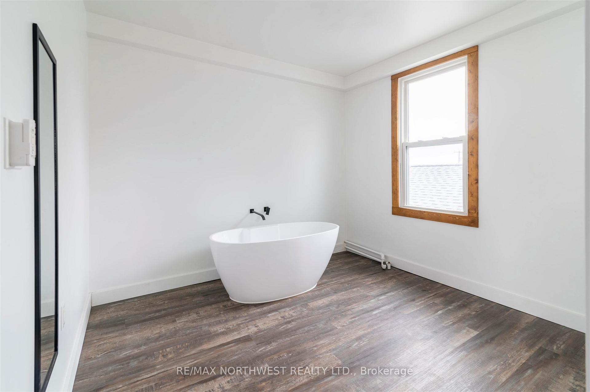 Photo 27 of 545 Second Avenue S, Kenora, Lakeside — HOMEH