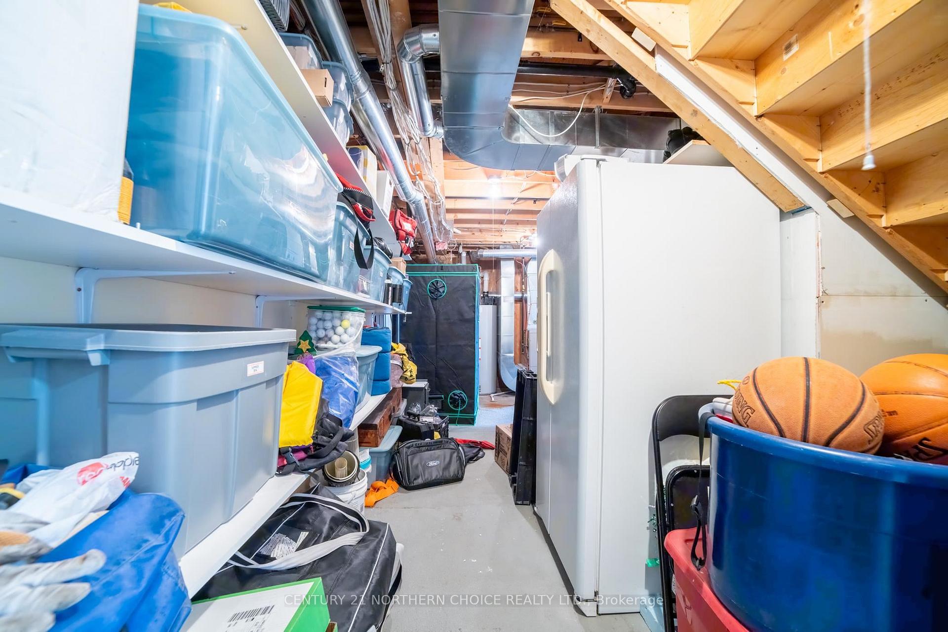 Photo 37 of 709 Thirteenth Avenue N, Kenora, Evergreen — HOMEH