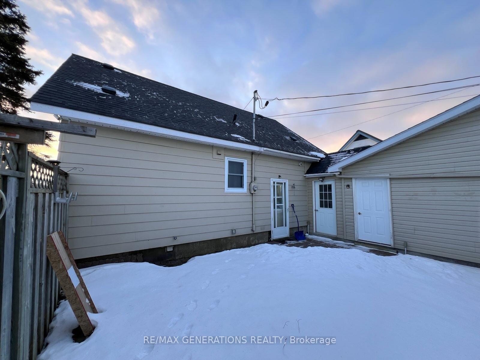 Photo 2 of 51 Laurier Drive, Terrace Bay — HOMEH
