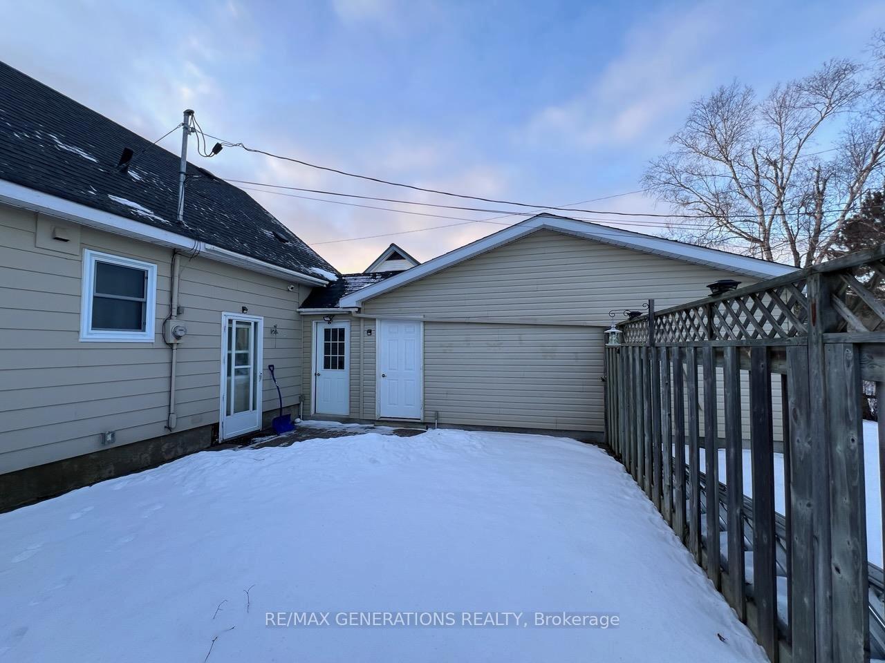 Photo 3 of 51 Laurier Drive, Terrace Bay — HOMEH
