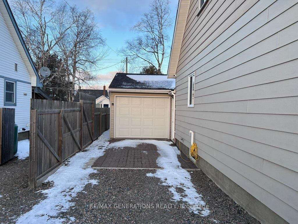 Photo 5 of 51 Laurier Drive, Terrace Bay — HOMEH