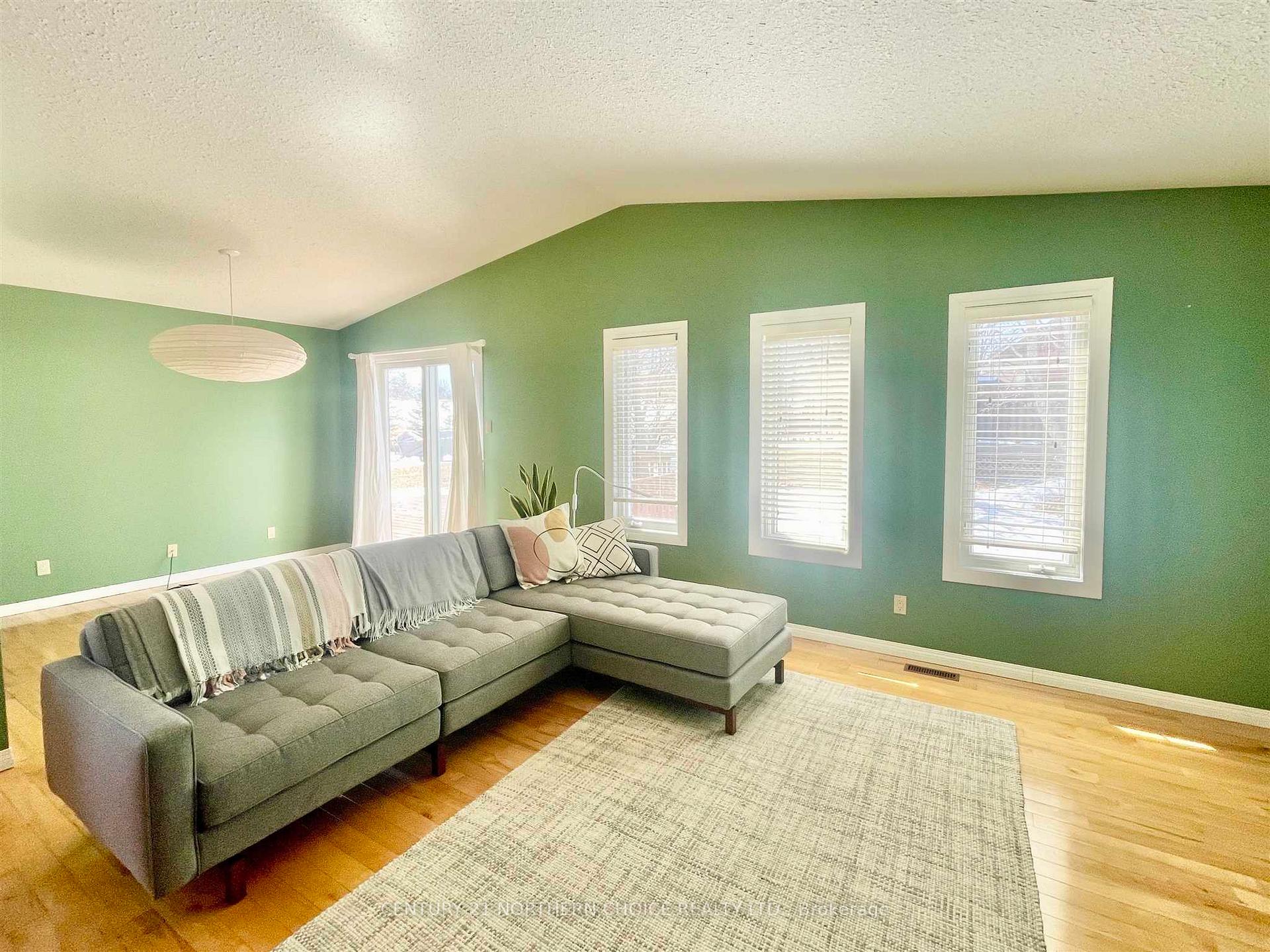 Photo 7 of 6 Lila Place, Dryden, Hillcrest — HOMEH