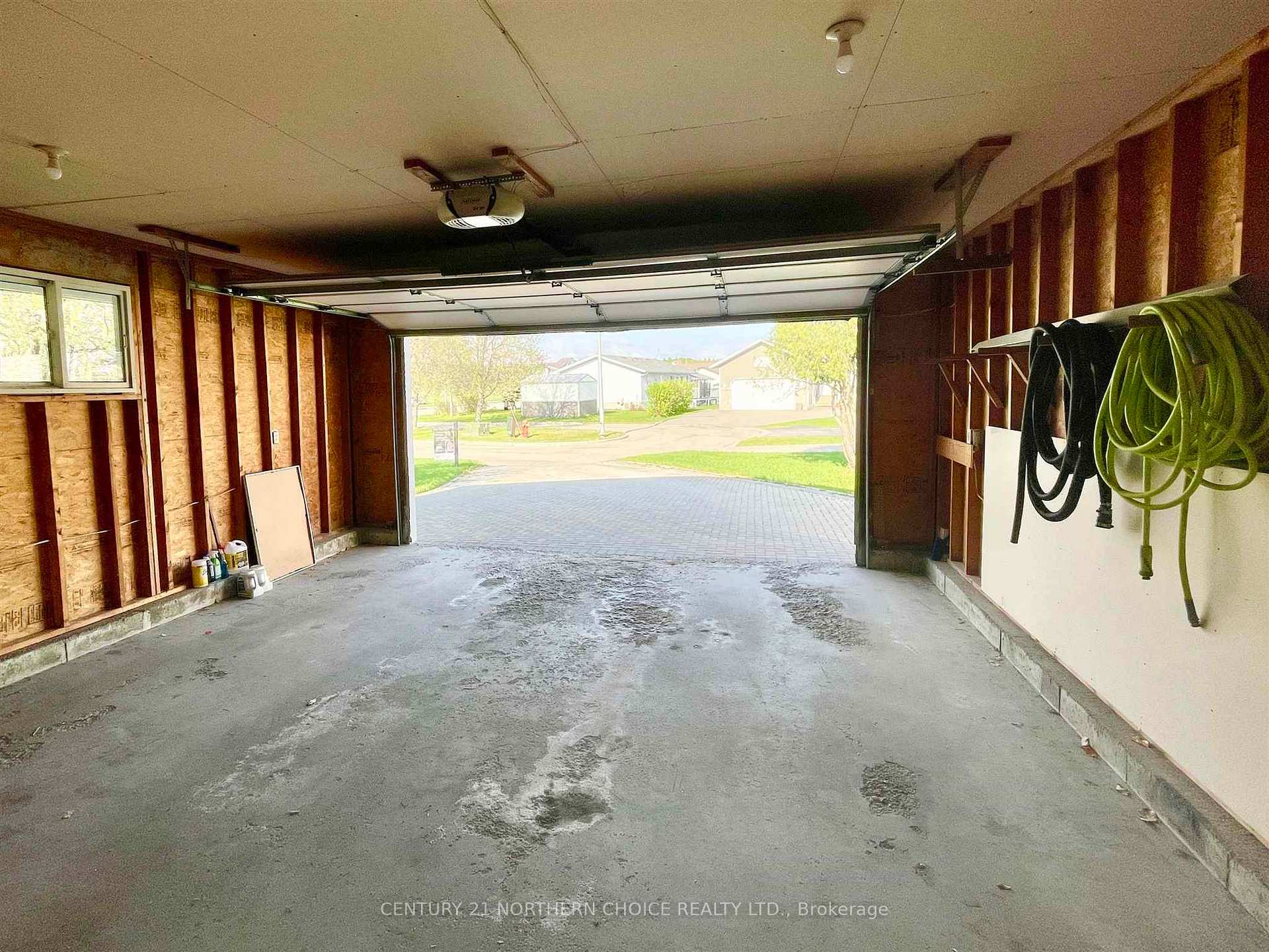 Photo 38 of 6 Lila Place, Dryden, Hillcrest — HOMEH
