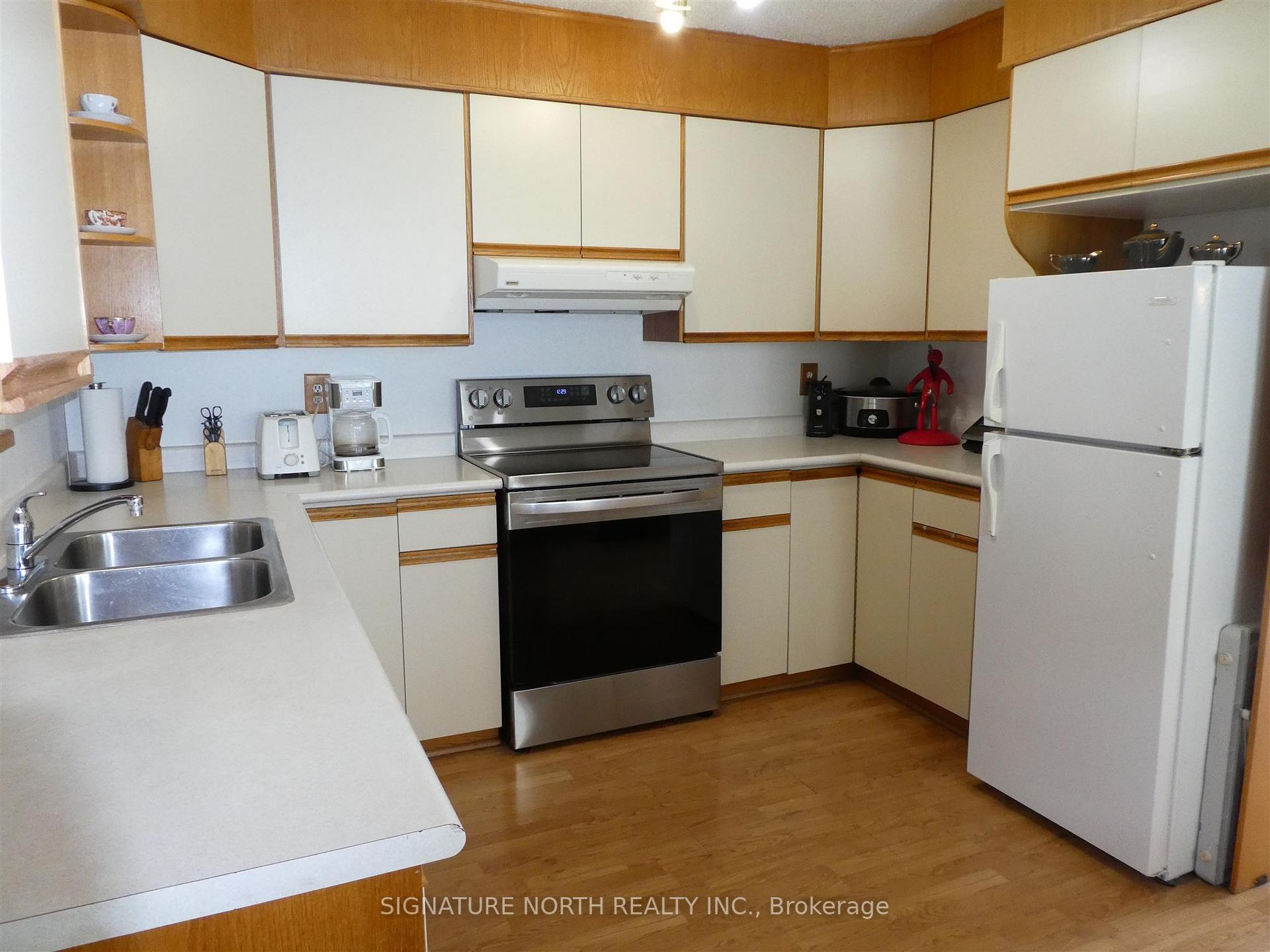 Photo 4 of 625 Main Street, Greenstone — HOMEH
