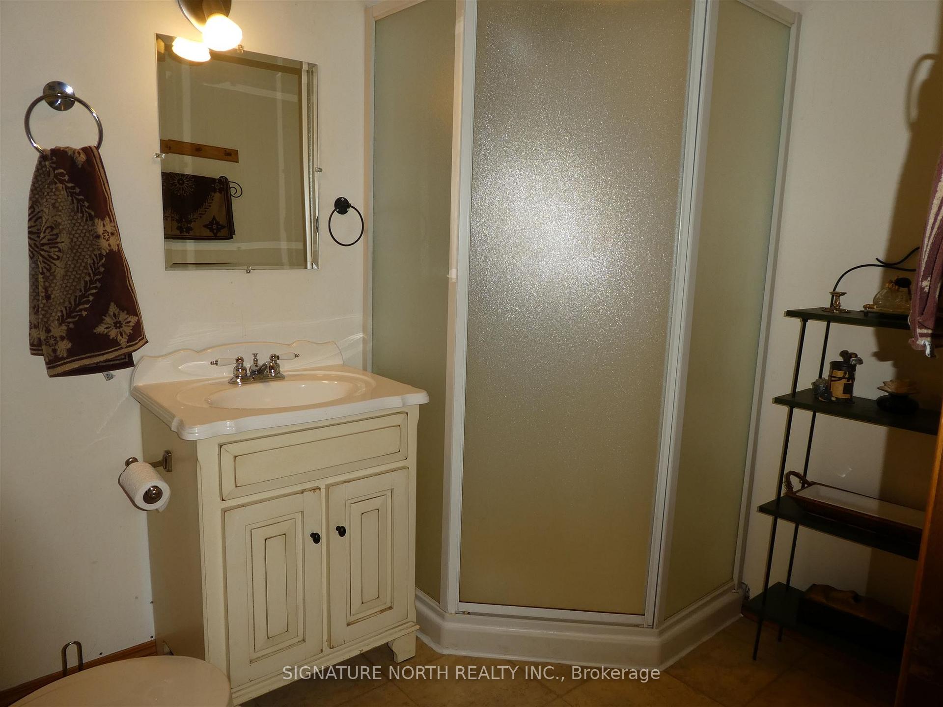 Photo 19 of 625 Main Street, Greenstone — HOMEH