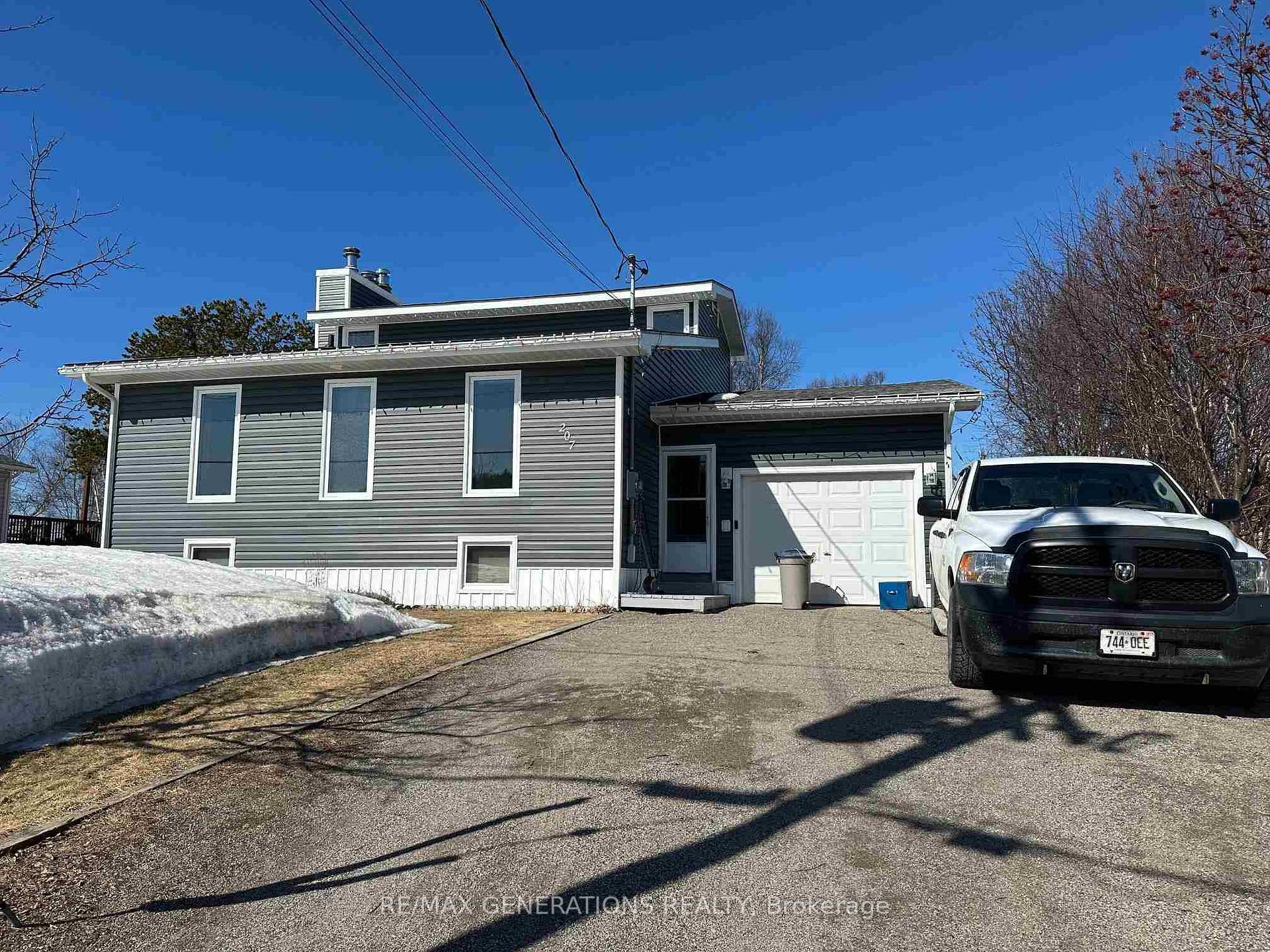 Photo 1 of 207 Winnipeg Street, Schreiber — HOMEH