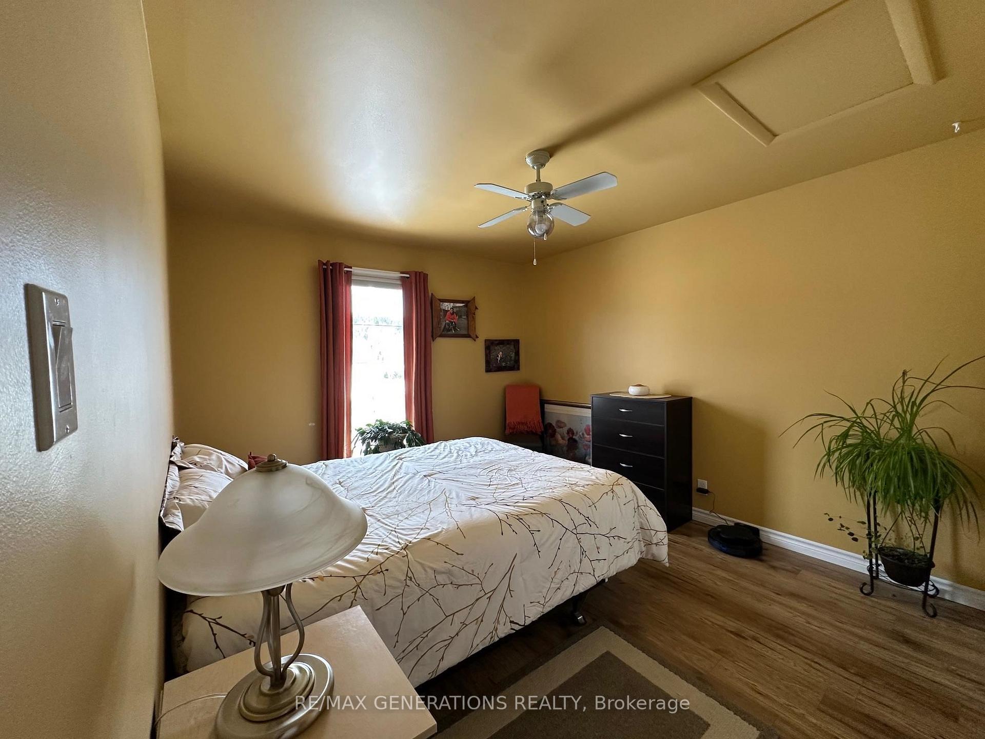 Photo 19 of 207 Winnipeg Street, Schreiber — HOMEH