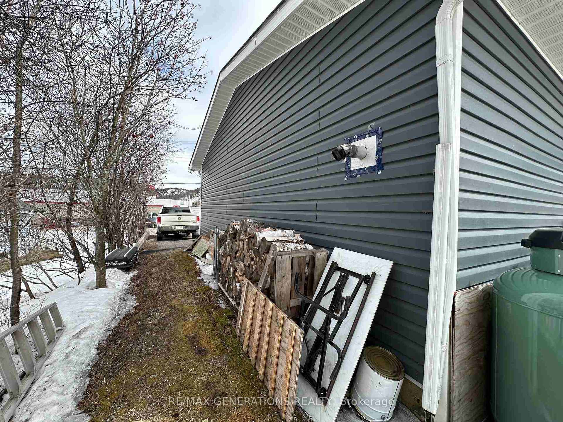 Photo 39 of 207 Winnipeg Street, Schreiber — HOMEH