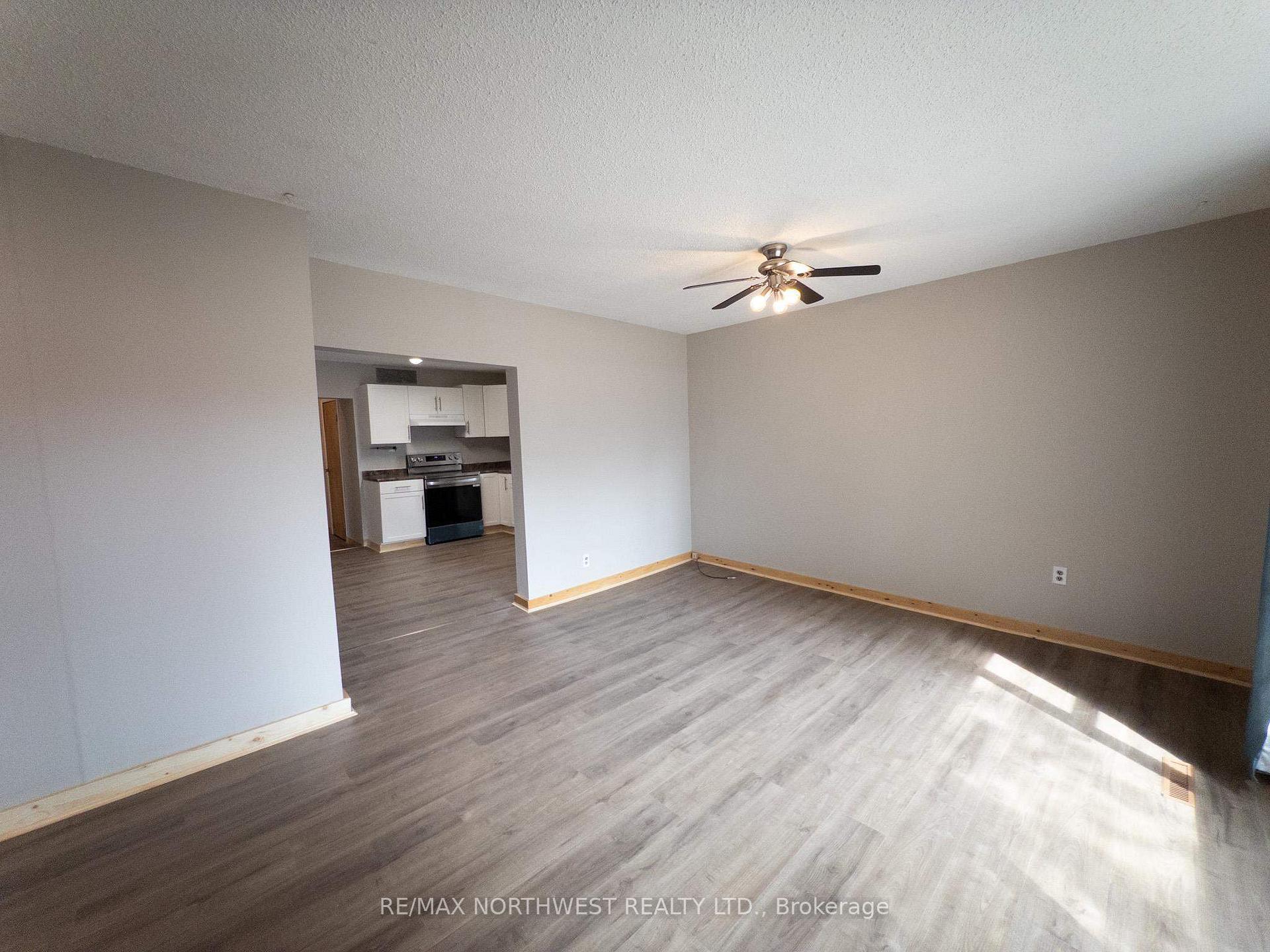 Photo 4 of 2 McQuillan Street, Kenora, Norman — HOMEH