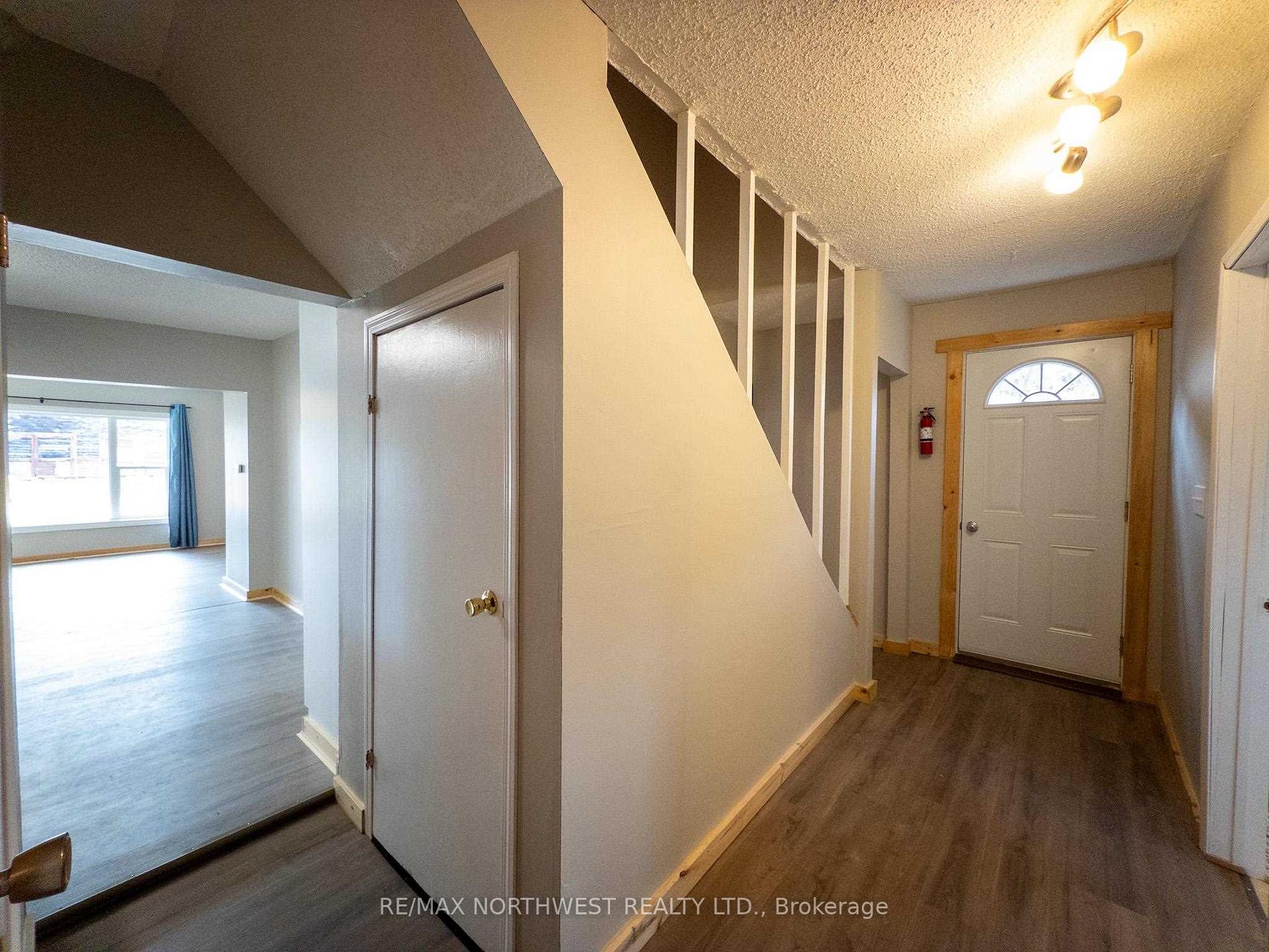 Photo 16 of 2 McQuillan Street, Kenora, Norman — HOMEH