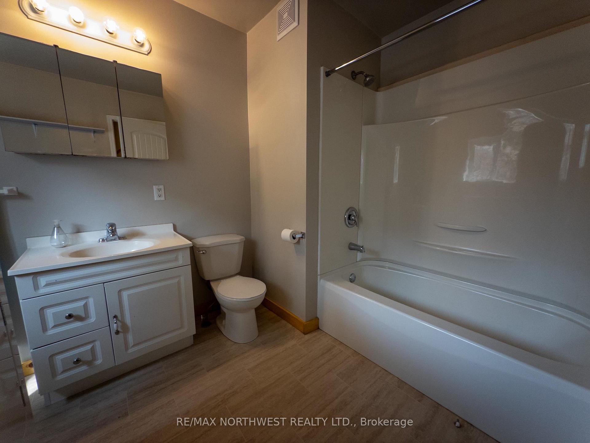 Photo 20 of 2 McQuillan Street, Kenora, Norman — HOMEH