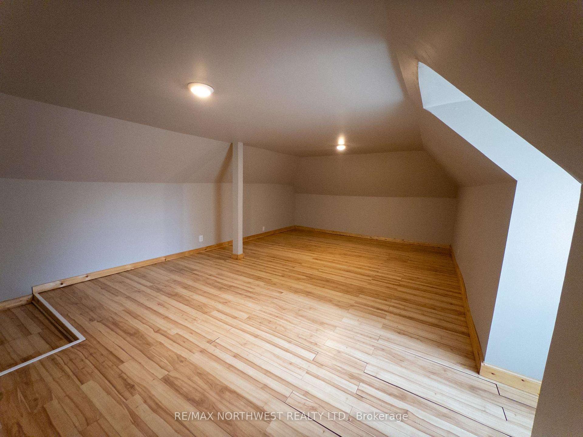 Photo 27 of 2 McQuillan Street, Kenora, Norman — HOMEH