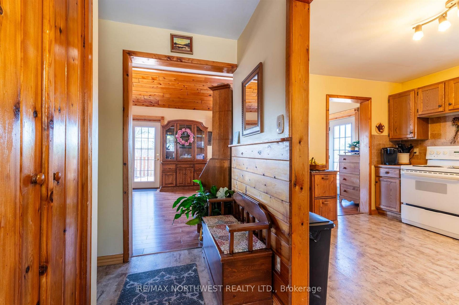 Photo 17 of 402 Birchgrove Road, Kenora Remote Area, East Of Kenora — HOMEH