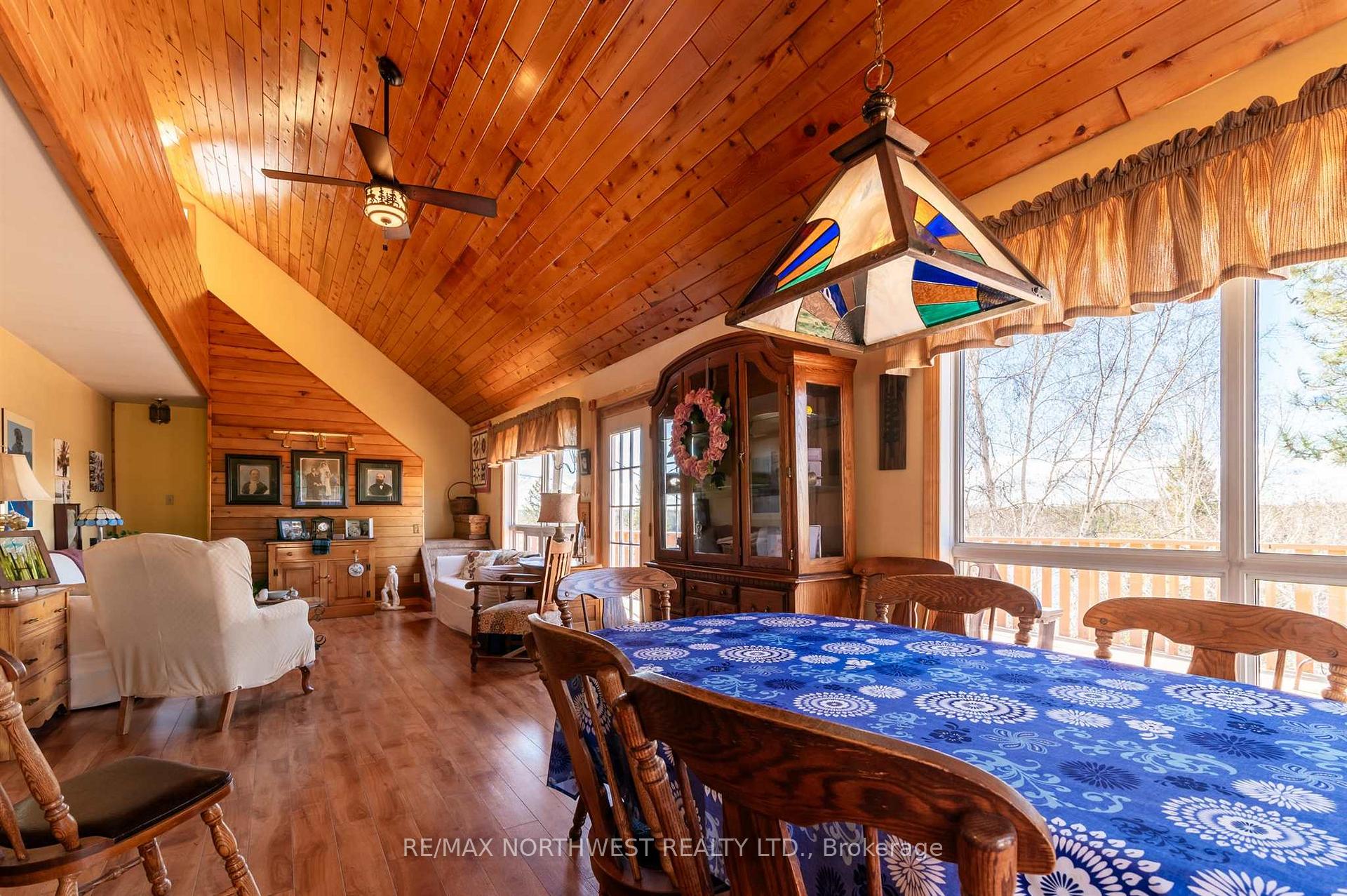 Photo 19 of 402 Birchgrove Road, Kenora Remote Area, East Of Kenora — HOMEH