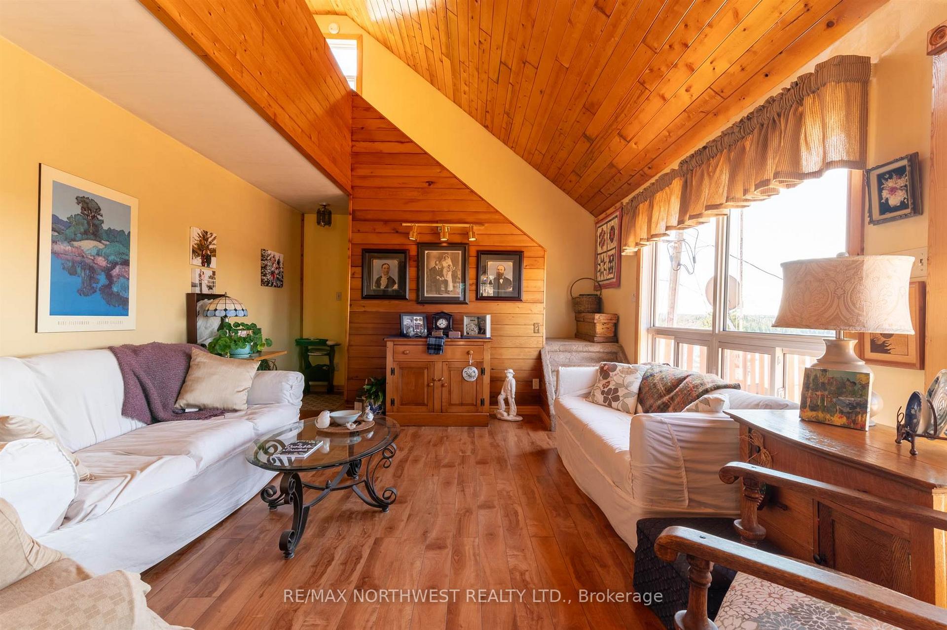 Photo 21 of 402 Birchgrove Road, Kenora Remote Area, East Of Kenora — HOMEH