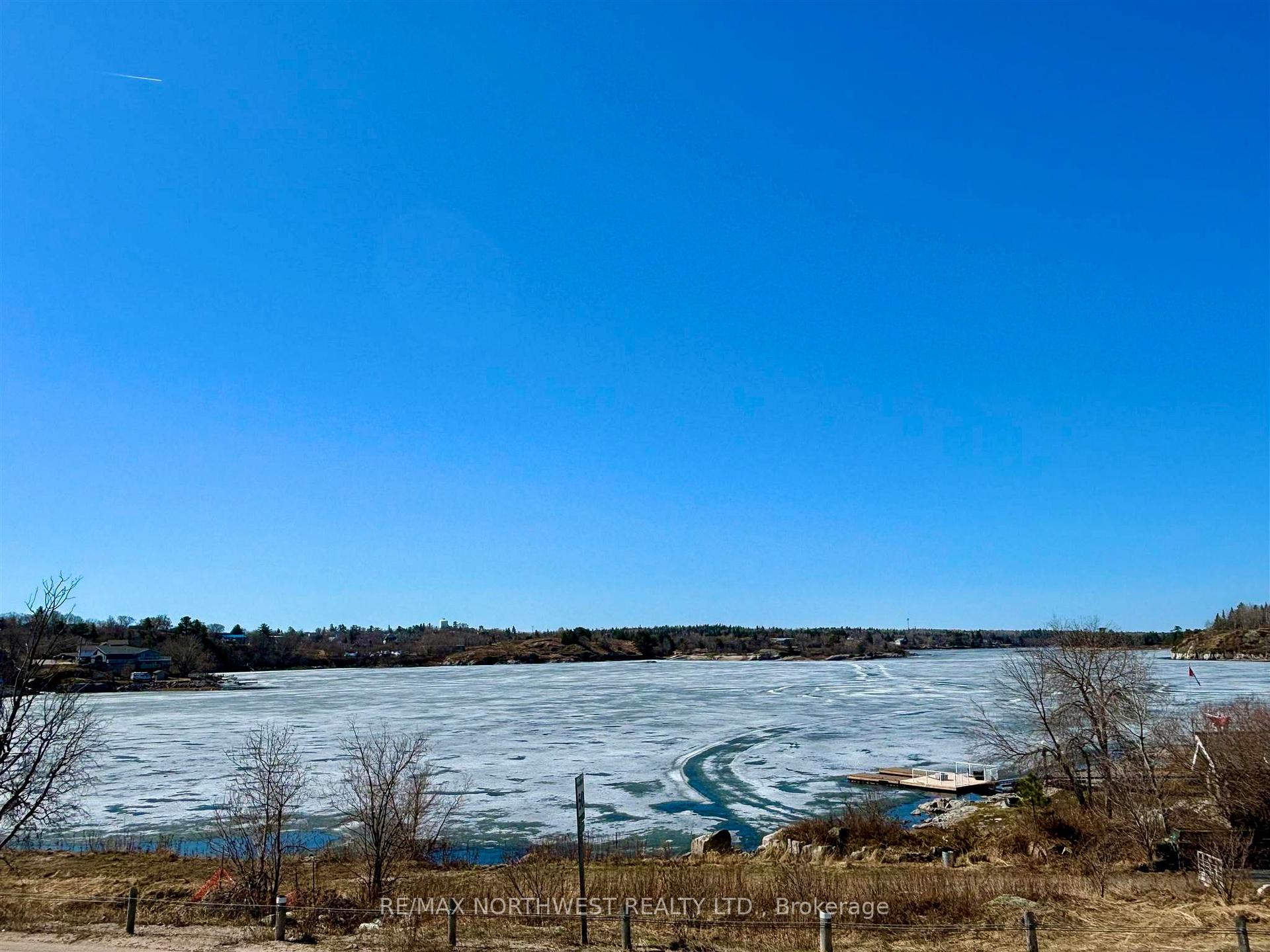 Photo 4 of 182 Darlington Drive, Kenora, Keewatin — HOMEH