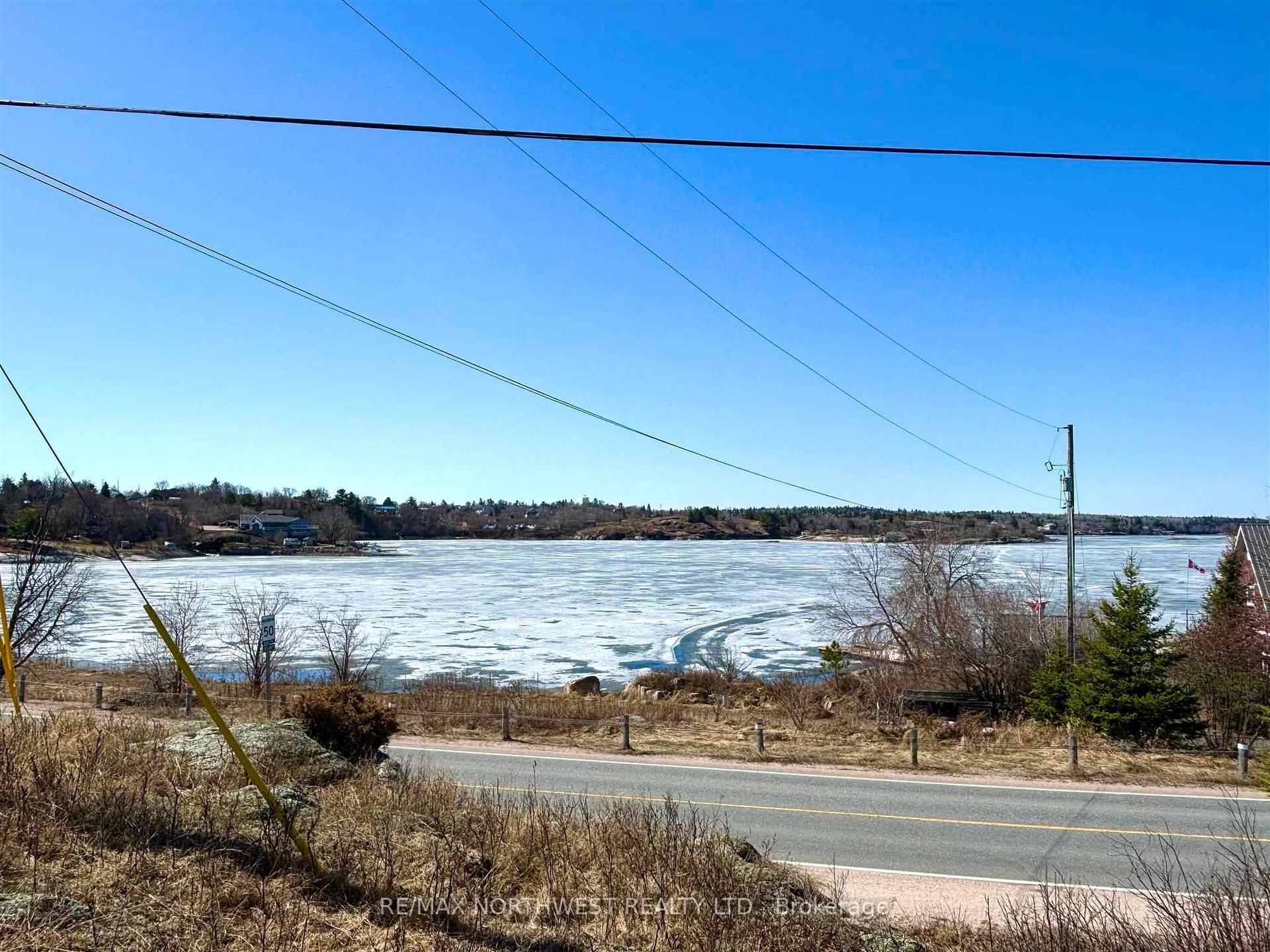 Photo 5 of 182 Darlington Drive, Kenora, Keewatin — HOMEH