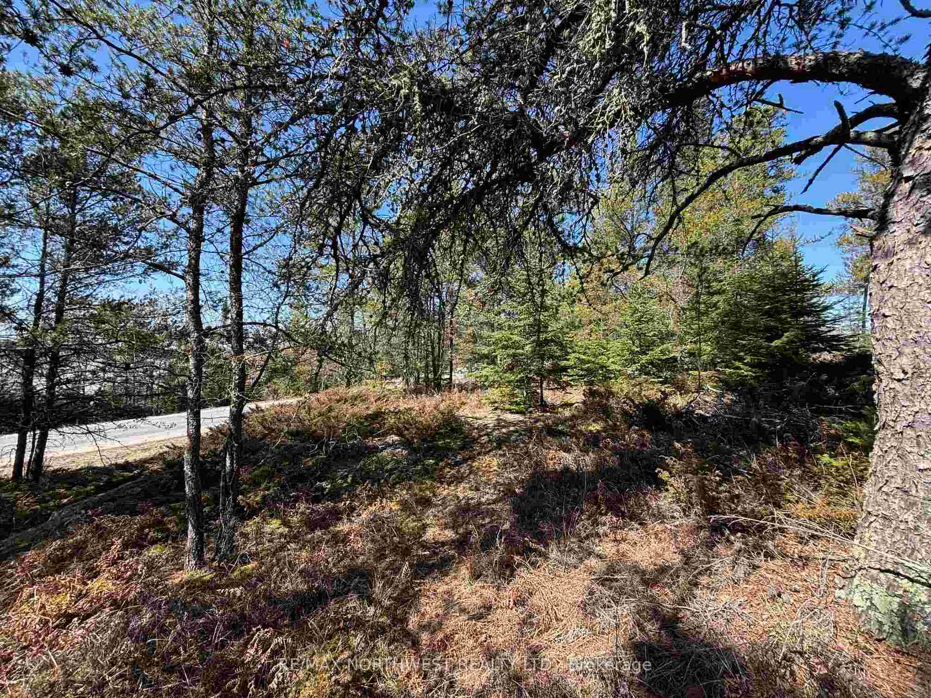 Photo 13 of 182 Darlington Drive, Kenora, Keewatin — HOMEH