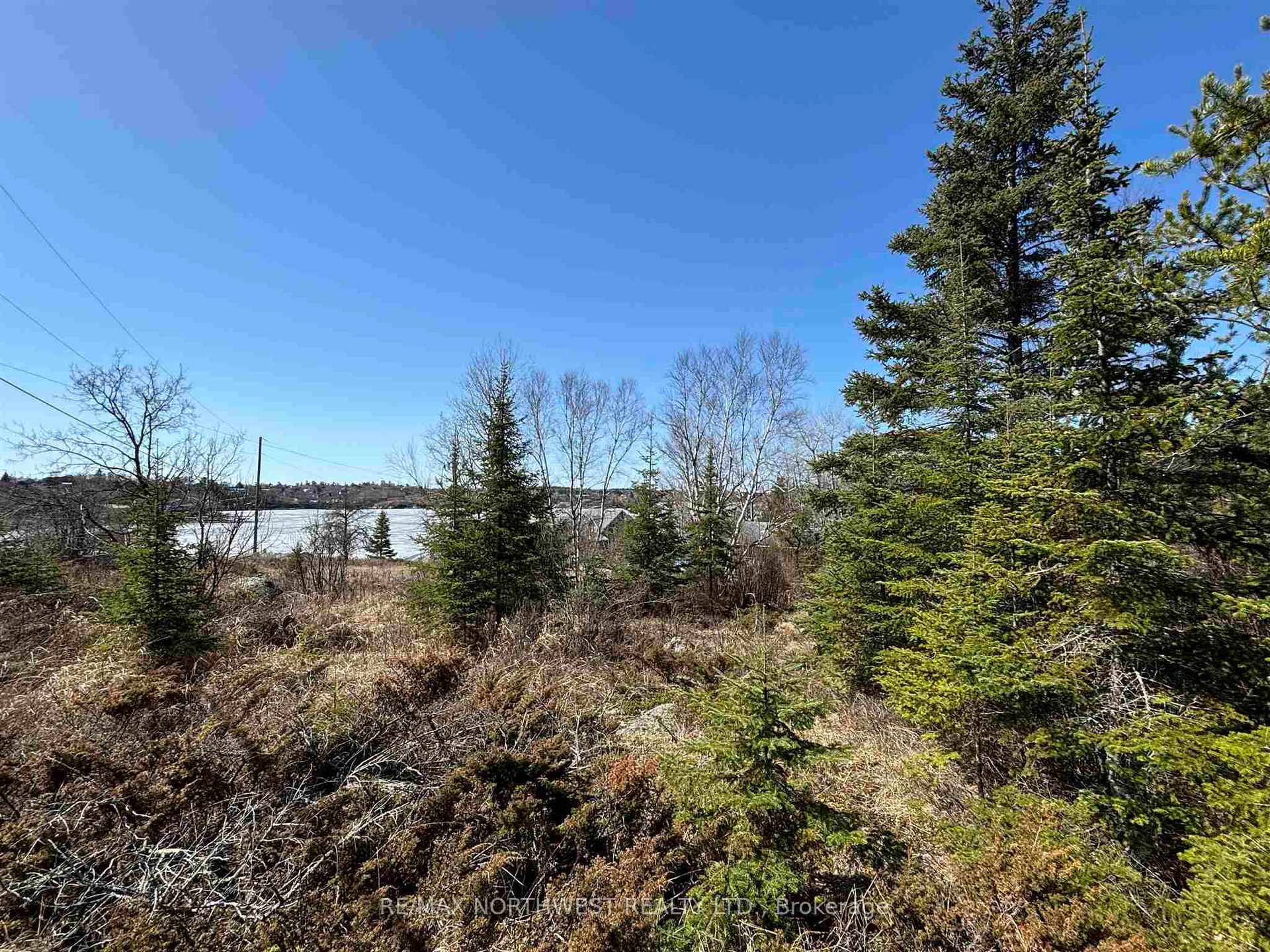 Photo 15 of 182 Darlington Drive, Kenora, Keewatin — HOMEH