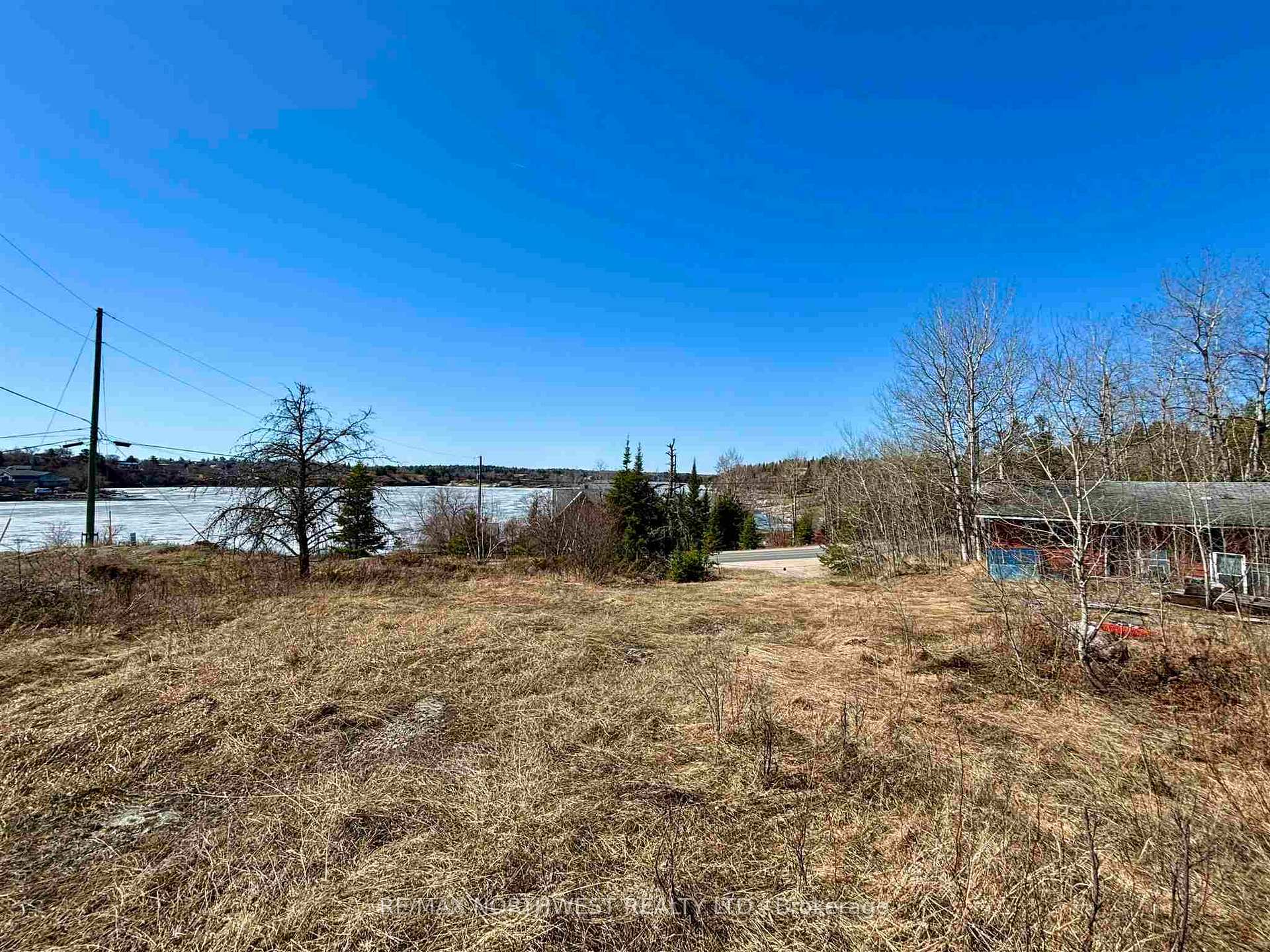 Photo 17 of 182 Darlington Drive, Kenora, Keewatin — HOMEH