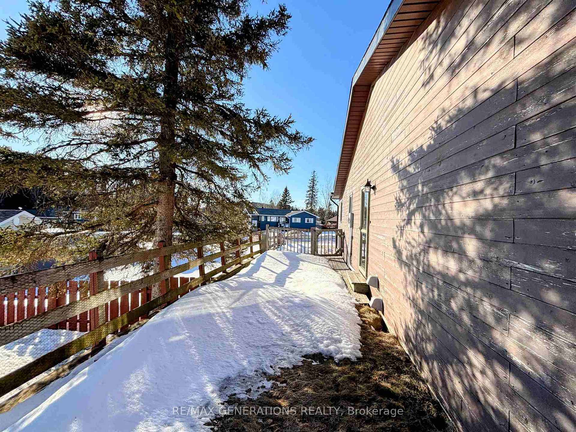 Photo 48 of 4 Nugget Street, Marathon — HOMEH