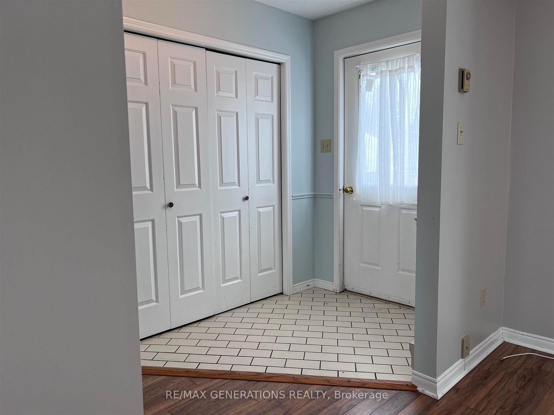 Photo 2 of 38 LaVerendrye Crescent, Marathon — HOMEH