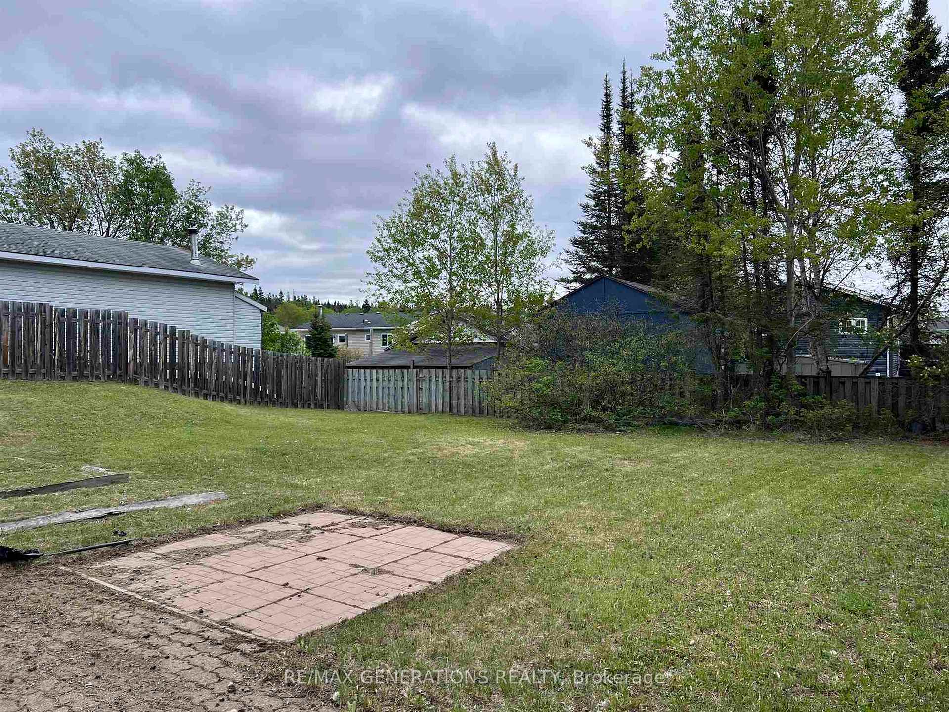 Photo 29 of 38 LaVerendrye Crescent, Marathon — HOMEH