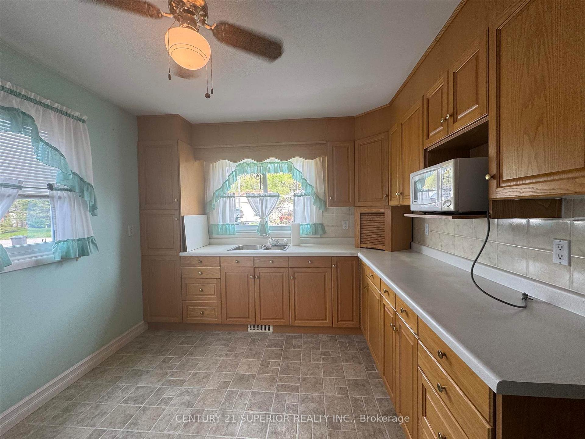 Photo 5 of 20 Falcon Drive, Manitouwadge — HOMEH