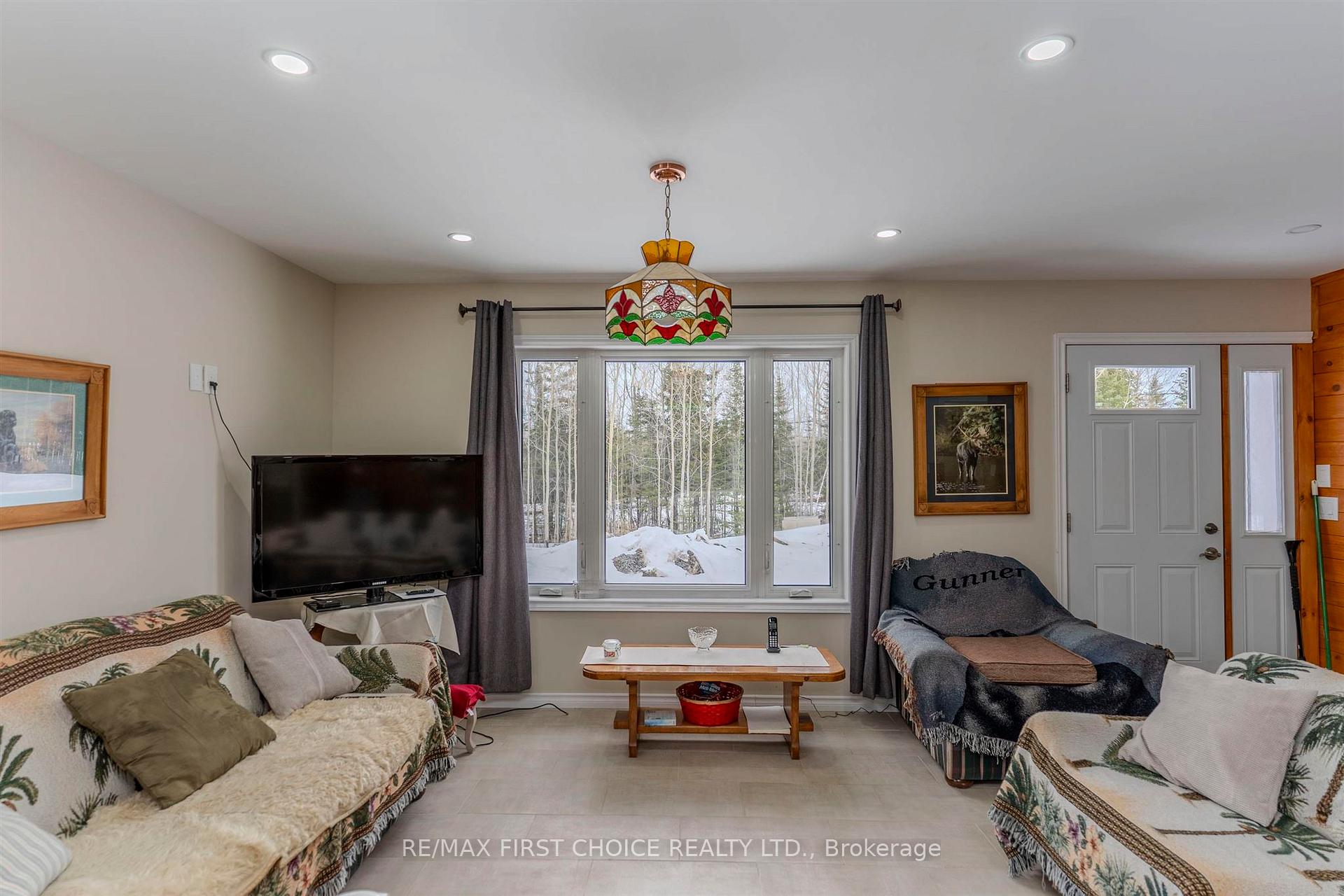 Photo 7 of 1531 Sturgeon Bay Road, Neebing, Blake — HOMEH
