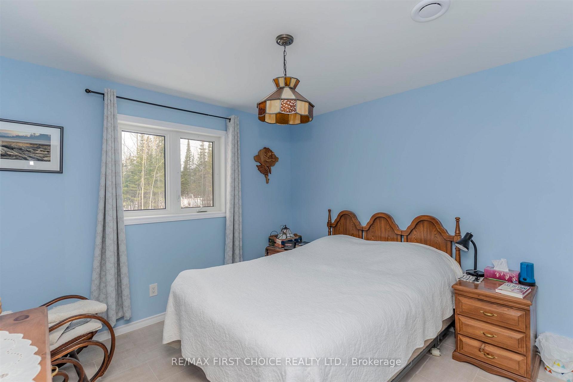 Photo 14 of 1531 Sturgeon Bay Road, Neebing, Blake — HOMEH
