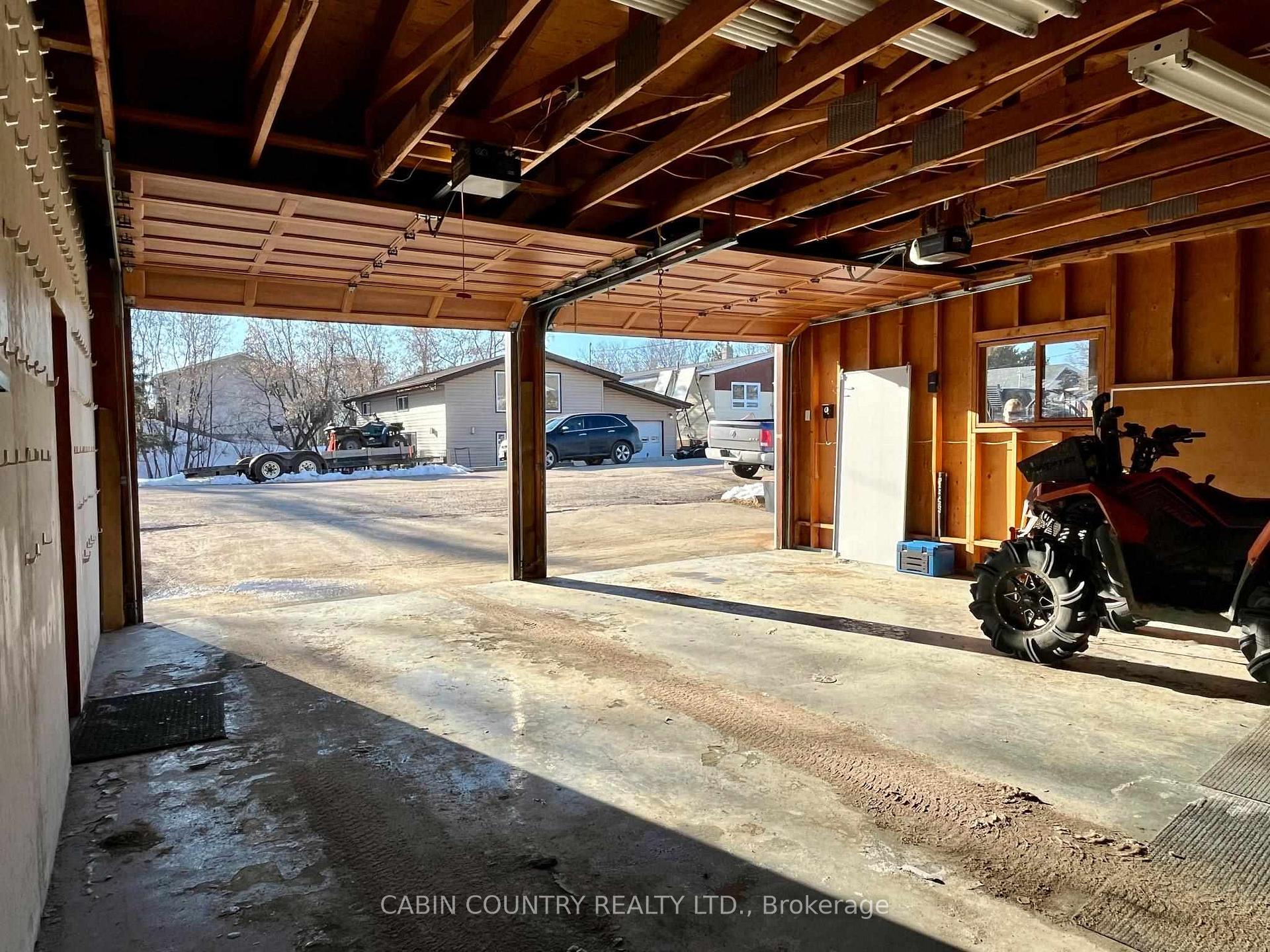 Photo 29 of 425 River Street, Kenora, Keewatin — HOMEH