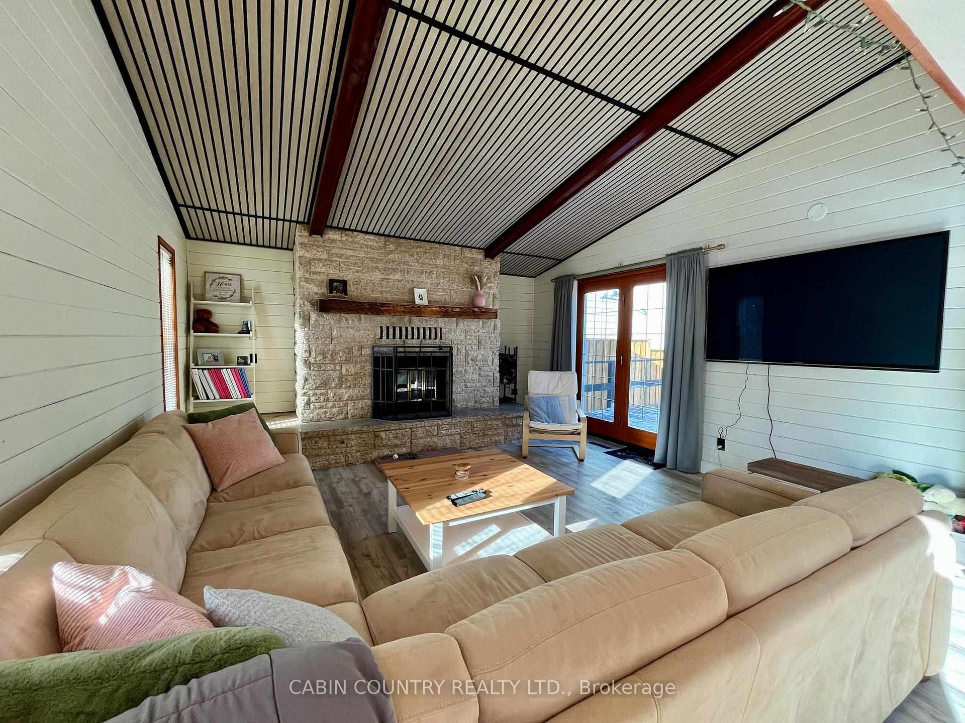 Photo 32 of 425 River Street, Kenora, Keewatin — HOMEH