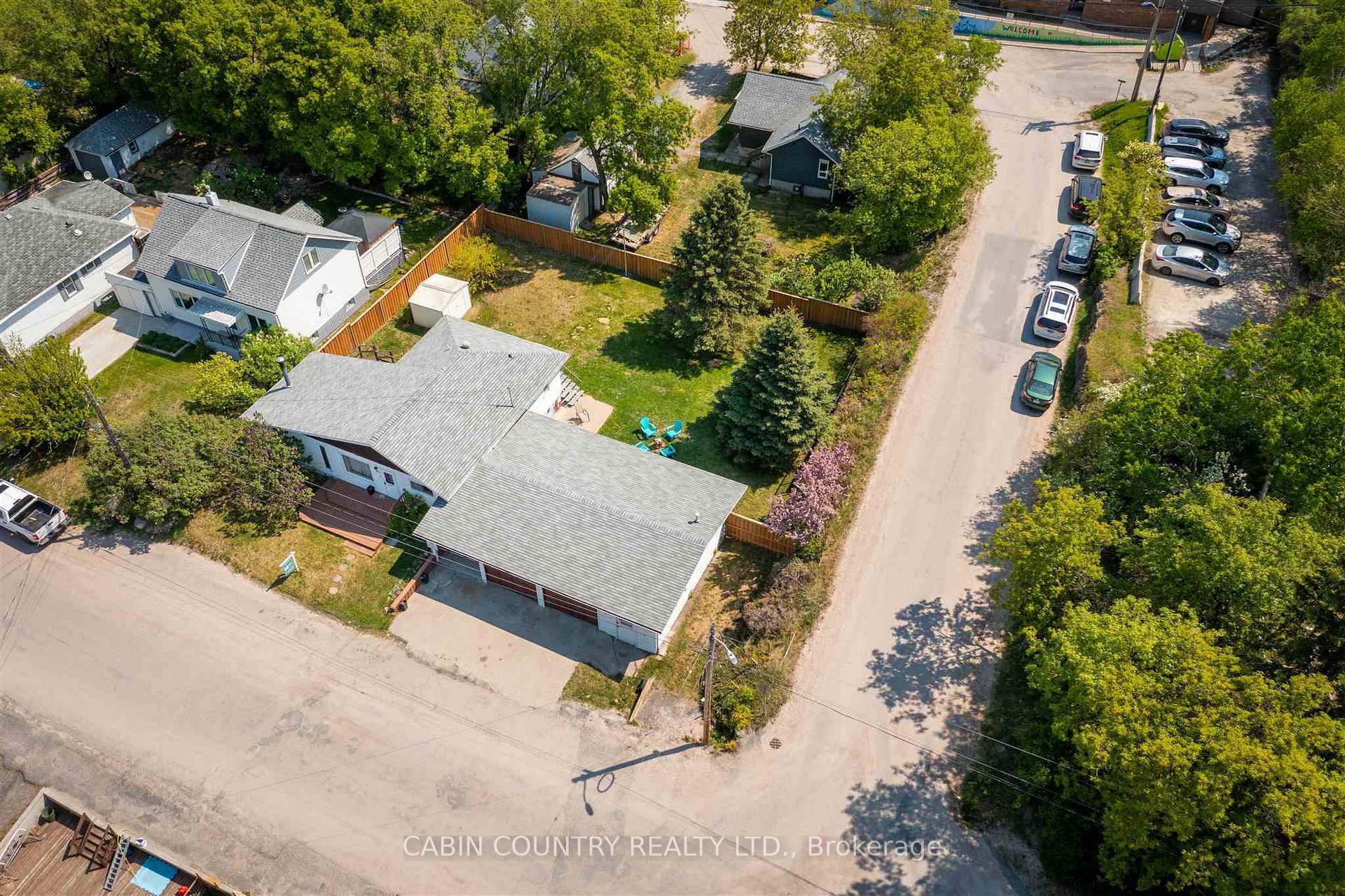 Photo 34 of 425 River Street, Kenora, Keewatin — HOMEH