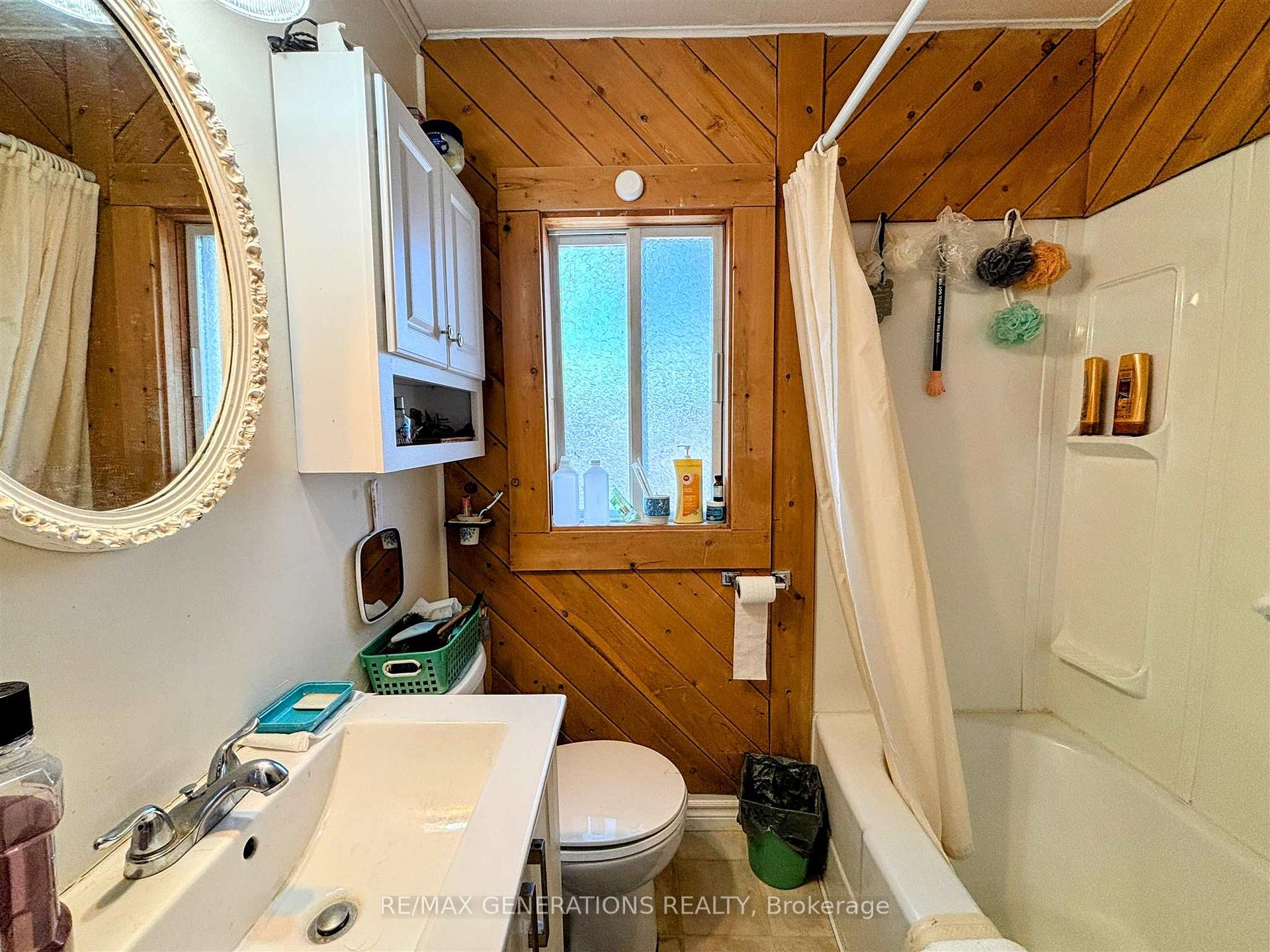 Photo 15 of 12 Brown Street, Marathon — HOMEH