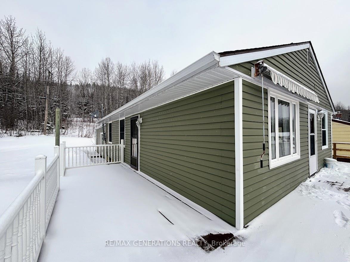 Photo 35 of 15 Swallow Drive, Manitouwadge — HOMEH