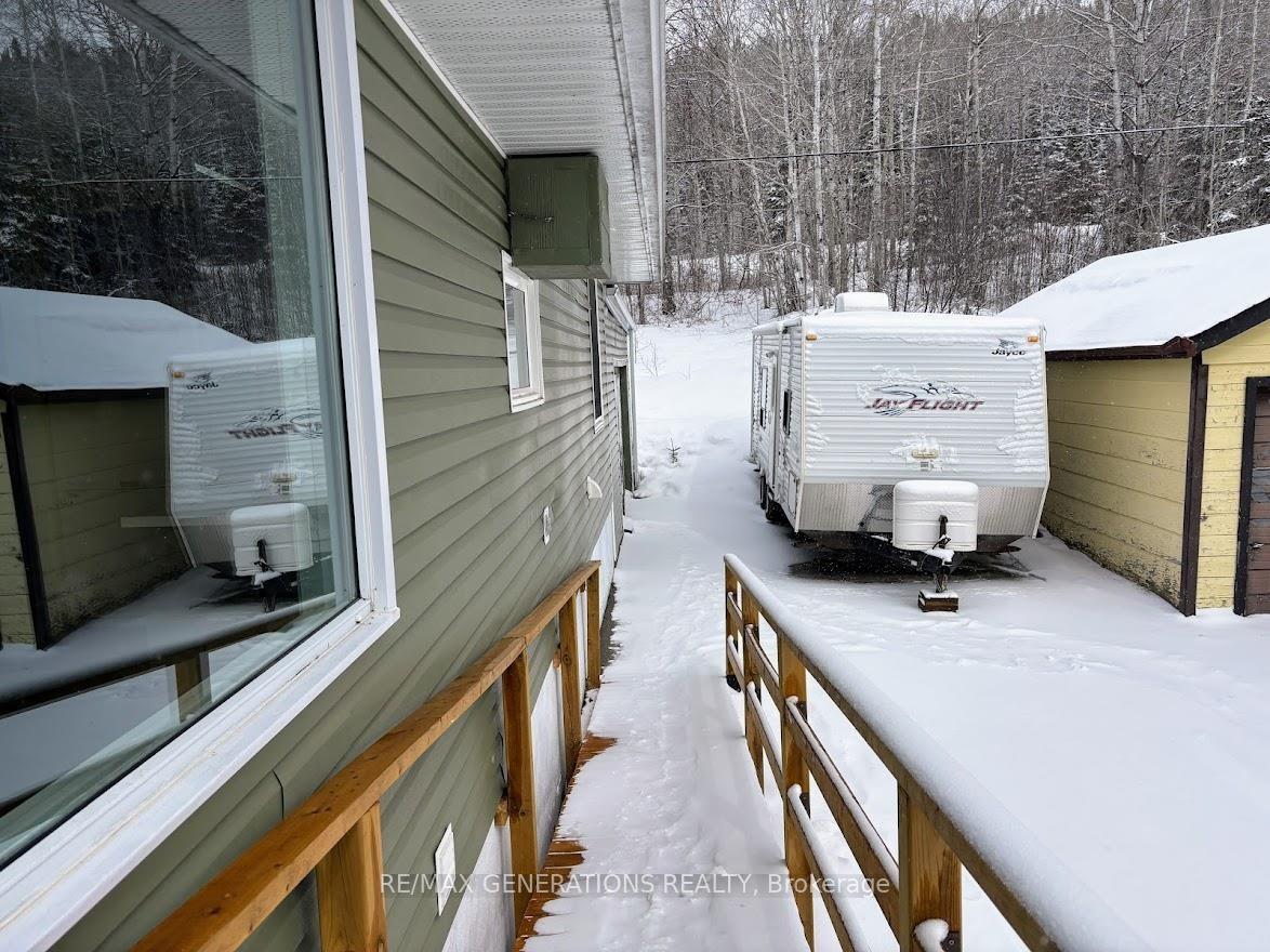 Photo 37 of 15 Swallow Drive, Manitouwadge — HOMEH